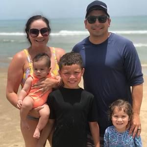 Meet your Posher, Lina